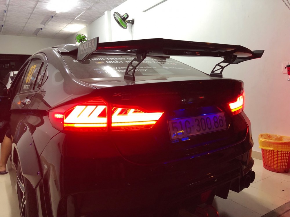 Đèn hậu Lexus V3 - Honda City